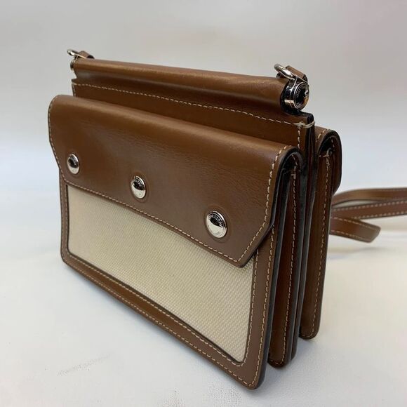 Burberry Women Pre-Loved Bag Very Good Condition - Picture 5 of 9